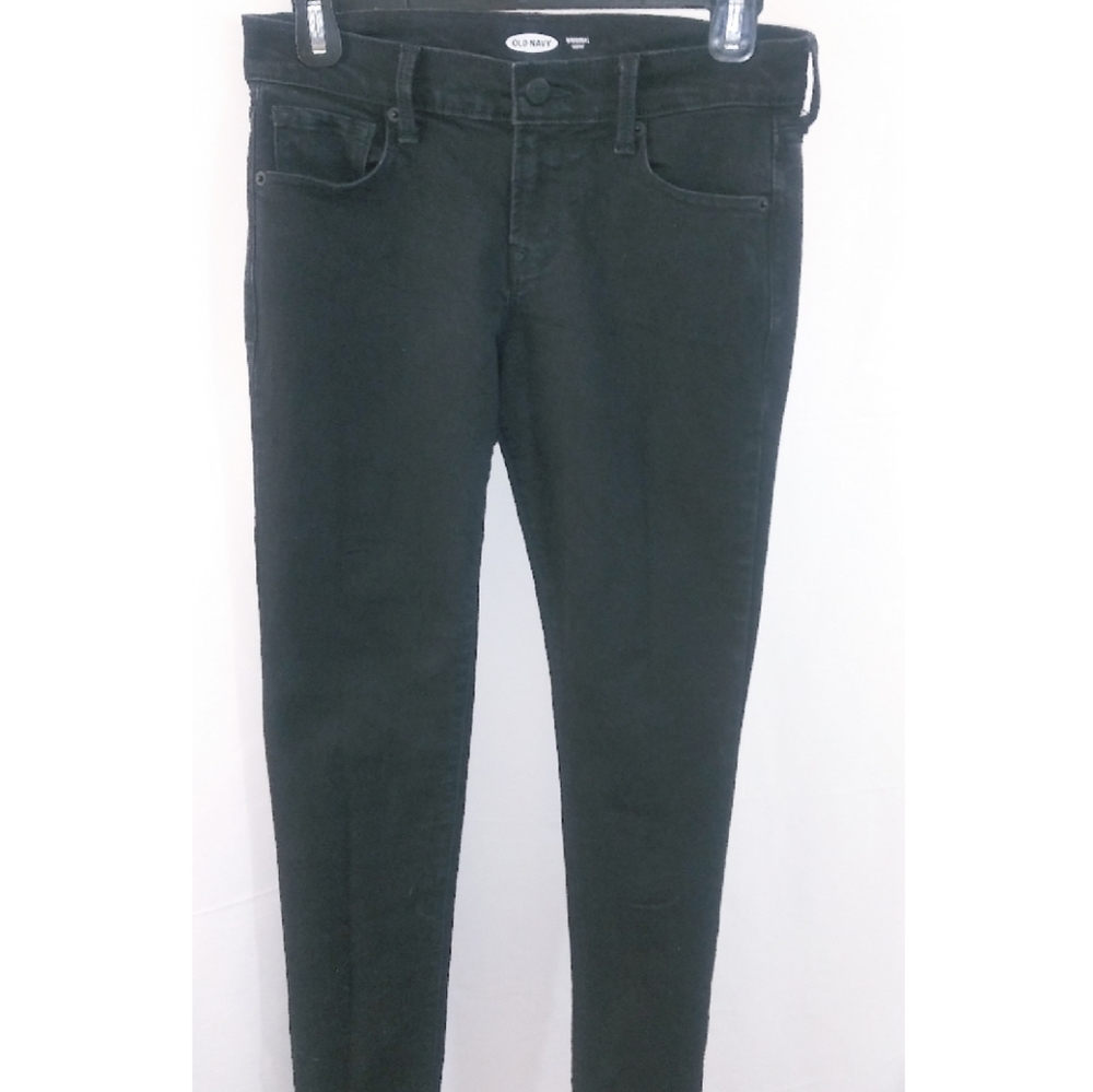 FREE w/3 item BUNDLE PURCHASE Old Navy. Black skinny jeans